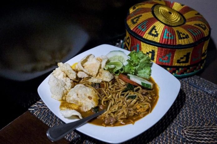 MIE ACEH MIE ACEH SANDIAGA UNO