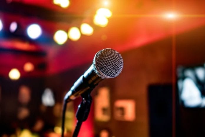 Karaoke Boleh Buka di Jakarta