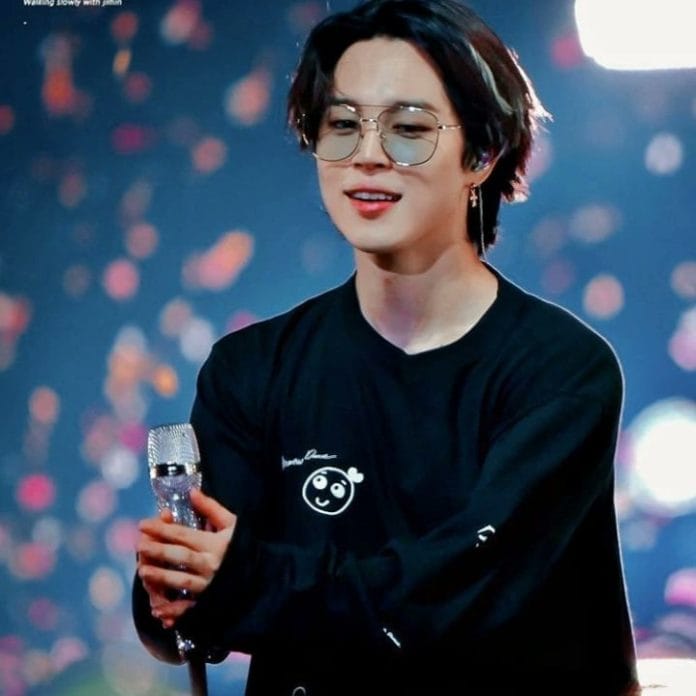 JImin BTS menjalani operasi usus buntu dan positif Covid-19