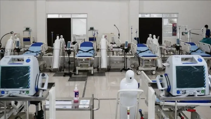 Alat-alat kesehatan di rumah sakit Covid-19wisma atlet