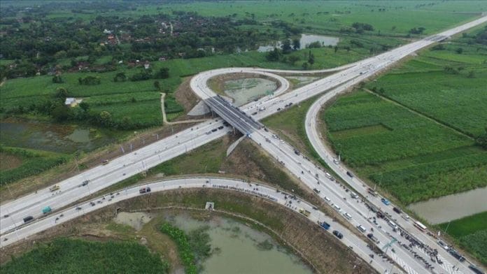 Pemerintah menambah dana Rp28,84 triliun pada 2022 untuk pengadaan tanah proyek-proyek pembangunan infrastruktur. 
