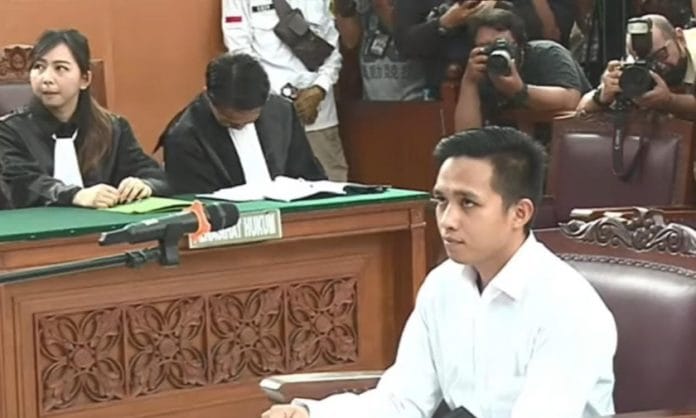 Bharada E vs Ferdy Sambo