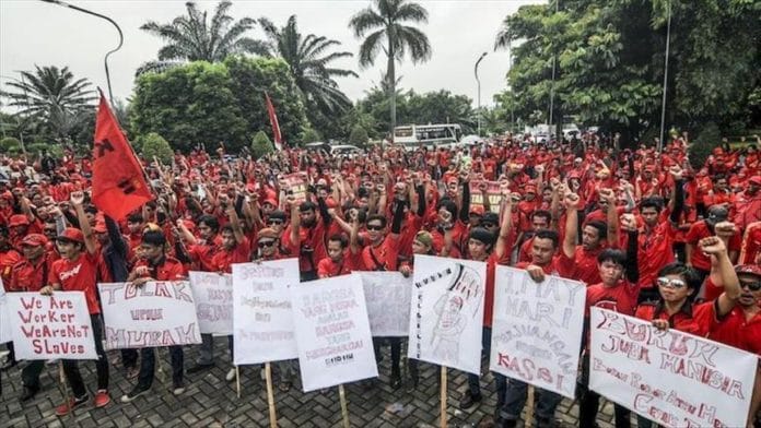 Daftar UMK dan UMP di Indonesia 2023