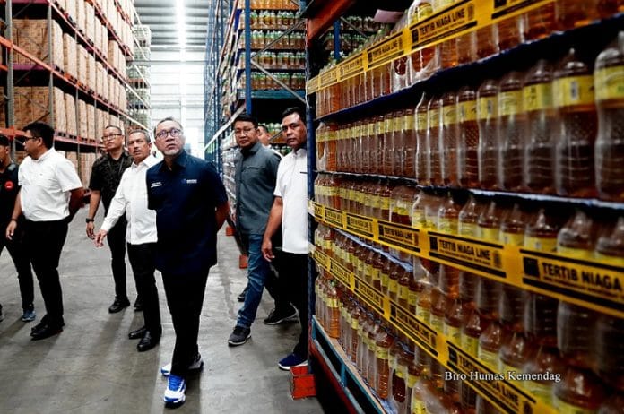 Ups, Beli Minyak Goreng Minyakita Dibatasi Maksimal 2 Liter per Orang per Hari Ups, Beli Minyak Goreng Minyakita Dibatasi Maksimal 2 Liter per Orang per Hari