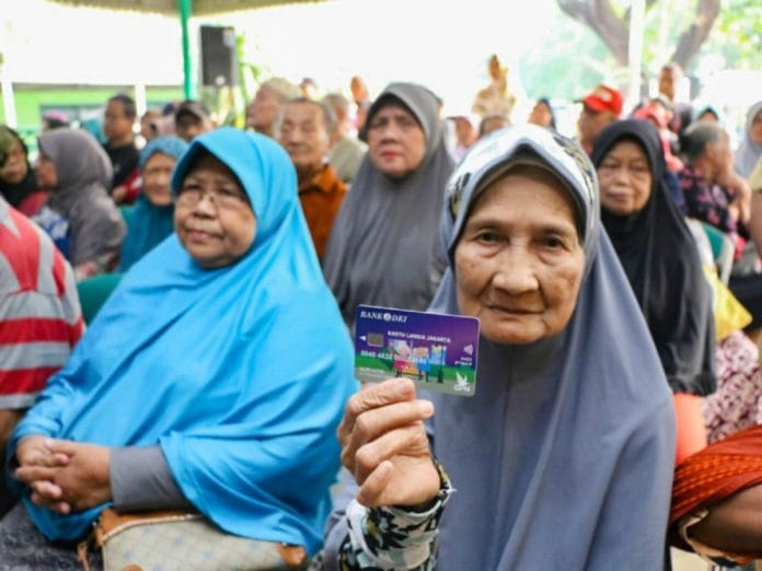 Dana KLJ 2023 Tahap 1 Jadi Tinggal Rp300 Ribu per Orang Per Bulan? Ini Jawaban Dinsos DKI