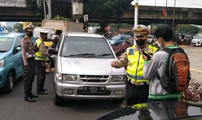 Polda Metro Jaya Berlakukan Lagi Tilang Manual, Pelangaran Ini Yang Diincar