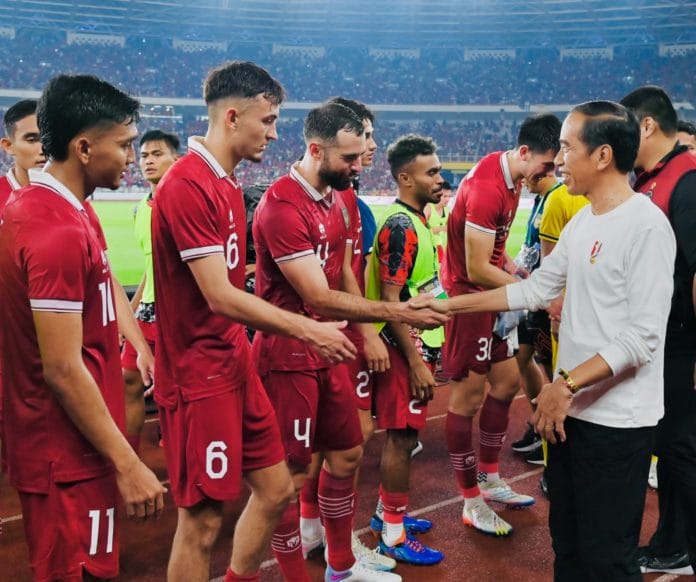 jokowi-salami-pemain-indonesia-argentina