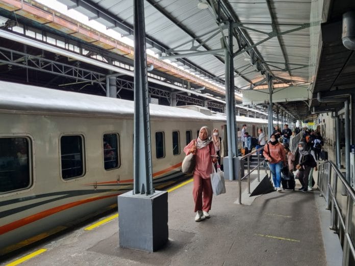 diskon tiket kereta api alumni kampus