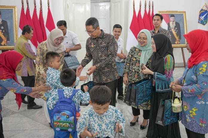 Auto Bisa BATAL Dapat Dana Bansos KJP Agustus 2023 Gara-gara Ketahuan Lakukan 2 Hal Fatal Ini, APA