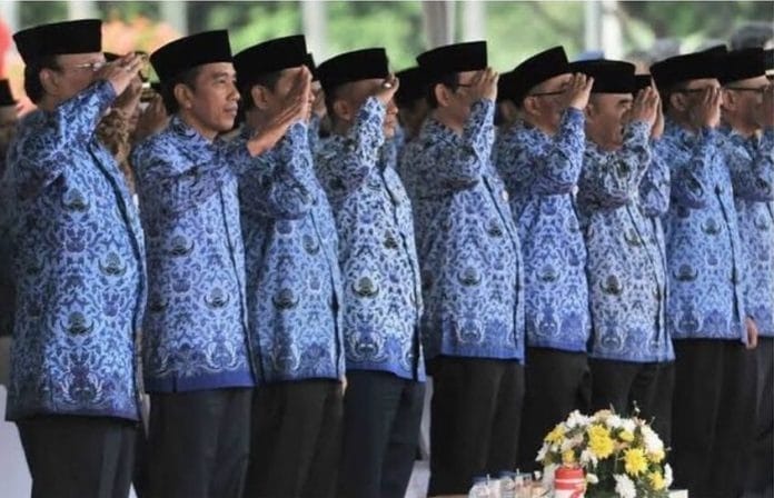 FULL SENYUM! Tenaga Honorer Punya Masa Depan Cerah, KemenpanRB Bocorkan Akan Lakukan Terobosan Ini FULL SENYUM! Tenaga Honorer Punya Masa Depan Cerah, KemenpanRB Bocorkan Akan Lakukan Terobosan Ini