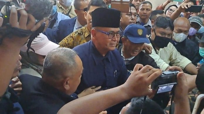 Panji Gumilang Kemungkinan Menjadi Tersangka karena Dijerat 4 Pasal Ini Panji Gumilang Kemungkinan Menjadi Tersangka karena Dijerat 4 Pasal Ini