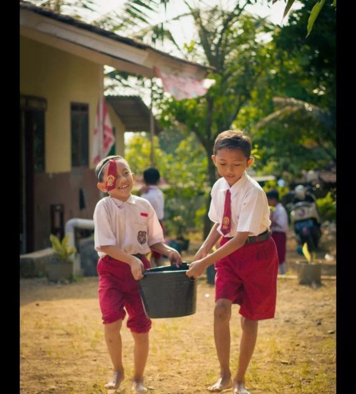 WhatsApp Image 2023-07-03 at 12.16.04 Ilustrasi siswa SD.