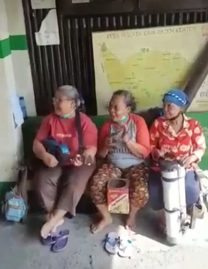 Ilustrasi penerima bansos KLJ KPDJ dan KAJ (Akun Instagram @achmad_faisal)