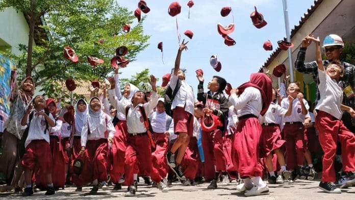 Pantes Sulit Buat Belanja, Ini Kesalahan Penggunaan Dana KJP Plus Tahap 1 2023 yang Akan Cair Agustus 2023 Pantes Sulit Buat Belanja, Ini Kesalahan Penggunaan Dana KJP Plus Tahap 1 2023 yang Akan Cair Agustus 2023