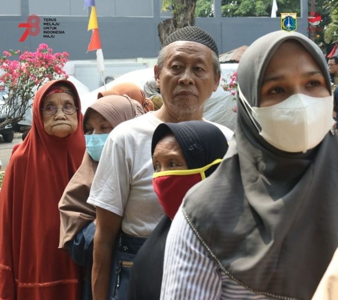 Ilustrasi lansia penerima KLJ. Update Hari Ini KLJ 2023 Juli Agustus, Akan Cair Awal September ? Ini Nominal Pastinya!! (Akun Instagram Dinsos DKI Jakarta)