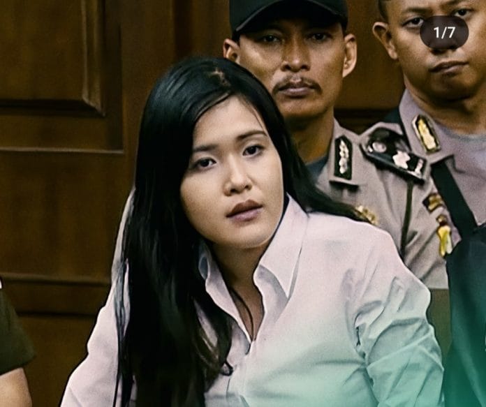 WhatsApp Image 2023-08-31 at 14.22.35 Jessica Wongso tersangka pembunuhan melalui Kopi Vietnam Sianida (Akun Instagram Netflix Indonesia)