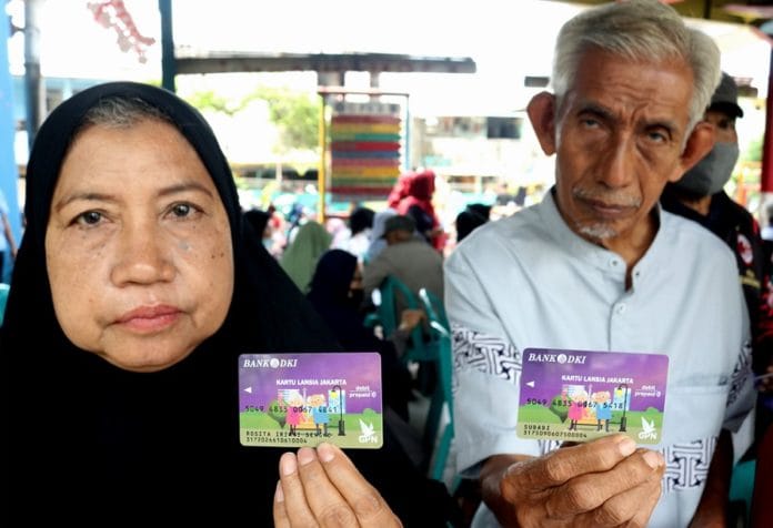 Bansos Kartu Lansia Jakarta (KLJ) untuk Penerima Baru 2023 Sudah Cair, Rp1,8 Juta Masuk Rekening
