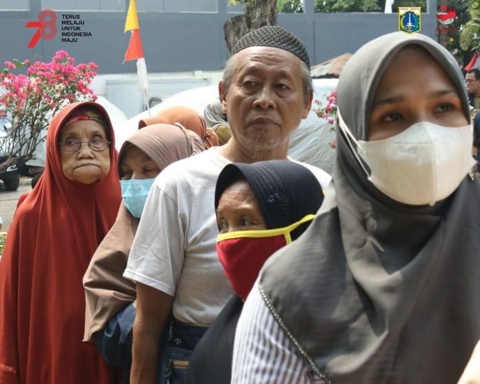 Lansia Penerima Baru Full Senyum, KLJ September 2023 Penerima Lama Cair Kapan Ini Kata Dinsos DKI