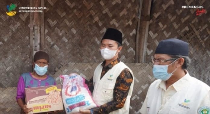 Ilustrasi penerima bansos yang masuk dalam DTKS Jakarta 2023