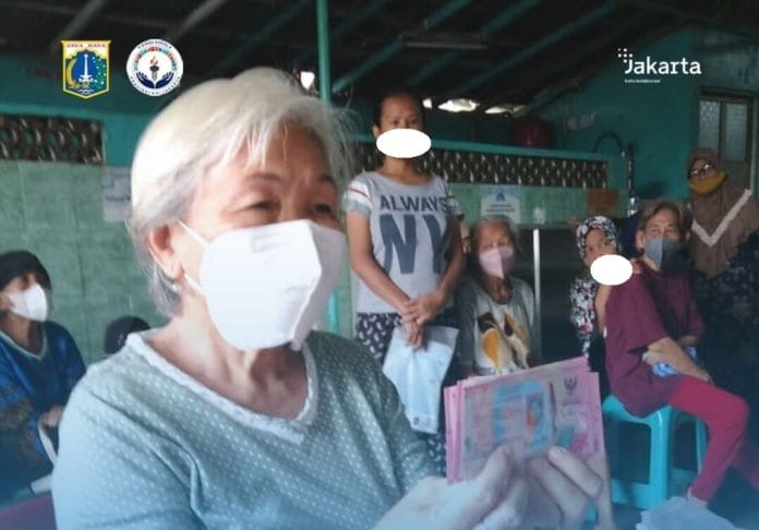 WADUH Bansos Lansia Kartu Belum Turun Bisa Jadi KLJ Penerima Lama Tahap 3 Cair Mundur WADUH Bansos Lansia Kartu Belum Turun Bisa Jadi KLJ Penerima Lama Tahap 3 Cair Mundur