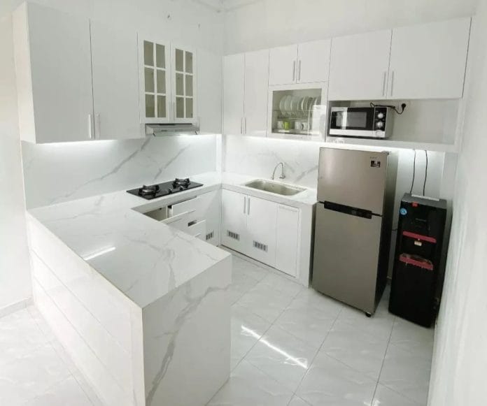 kicenset Ilustrasi perabotan yang rentan diserang rayap jika bangunan rumah lembab. (Akun Instagram Kitchen Set Jogja)