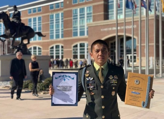 Mayor Teddy Indra Wijaya (foto) Ajudan Prabowo Subianto, Lulusan Terbaik US Army Fort Benning Mayor Teddy Indra Wijaya (foto) Ajudan Prabowo Subianto, Lulusan Terbaik US Army Fort Benning