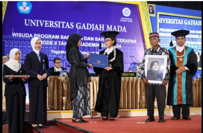 wisudawan UGM meninggal wisudawan UGM meninggal