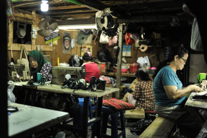 Laporan bank dunia kesenjangan gender