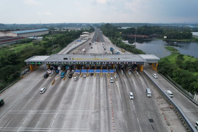 Gerbang Tol Cikampek Utama.