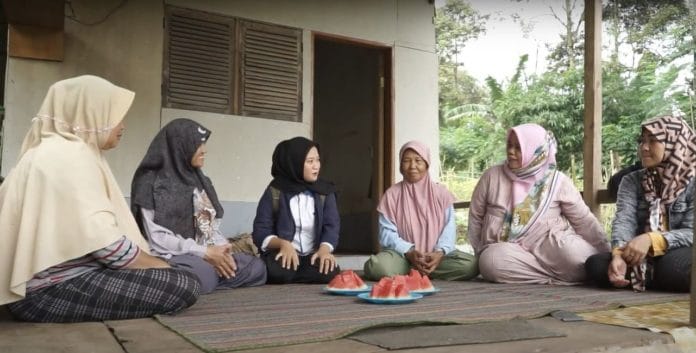 Tak Hanya Bantu Peroleh Kredit, Account Officer PNM Juga Bantu Selesaikan Masalah Lingkungan di Padalarang