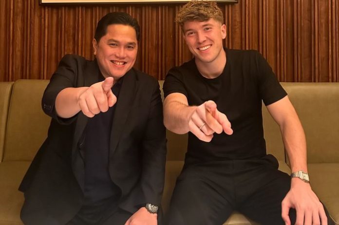 Erick-Ole Ketua Umum PSSI, Erick Thohir dan Ole Romeny.