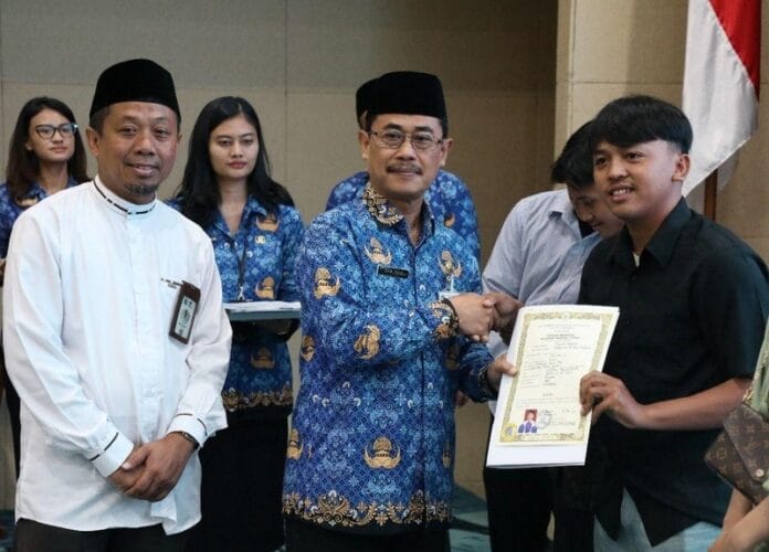 Pelaksanaan program pemutihan ijazah di DKI Jakarta