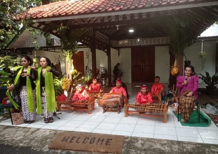Kerukunan Keluarga Banyumasan (KKB) Siap Sumbang Seni Calung di Opening Banjoemas Resto & Kafe